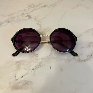 Retro round sunglasses